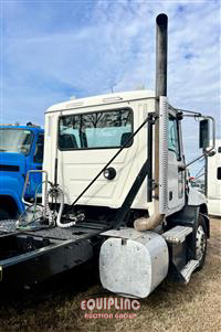 2015 Mack CXU613 AUTO DAYCAB