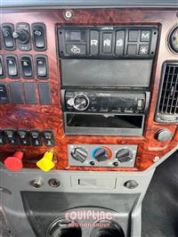 2015 Mack CXU613 AUTO DAYCAB