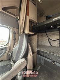 2016 Freightliner CASCADIA