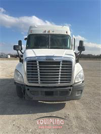 2015 Freightliner CASCADIA