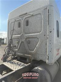 2015 Freightliner CASCADIA