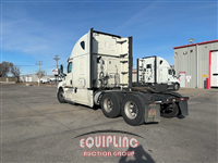 2019 Freightliner CASCADIA 126