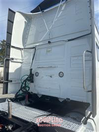 2023 VOLVO TRUCK VNL860