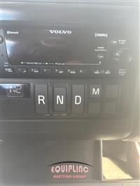 2023 VOLVO TRUCK VNL860