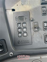 2015 Freightliner M2 S/A 4x2 DAY CAB TRUCK TRACT