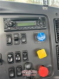 2015 Freightliner M2 S/A 4x2 DAY CAB TRUCK TRACT