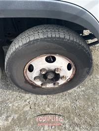 2014 Isuzu NPR S/A 4X2 17FT BOX TRUCK