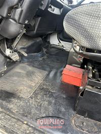 2010 Hino 268 4X2 S/A BOX TRUCK