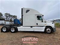 2015 Freightliner CASCADIA 6X4 T/A SLEEPER TRUCK