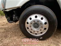 2015 Freightliner CASCADIA 6X4 T/A SLEEPER TRUCK