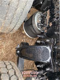 2015 Freightliner CASCADIA 6X4 T/A SLEEPER TRUCK