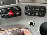 2015 Freightliner CASCADIA 6X4 T/A SLEEPER TRUCK