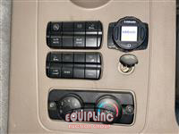 2015 Freightliner CASCADIA 6X4 T/A SLEEPER TRUCK