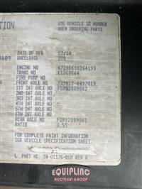 2015 Freightliner CASCADIA 6X4 T/A SLEEPER TRUCK