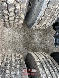 2019 Kenworth MODEL T880 6X4 T/A SLEEPER TRU