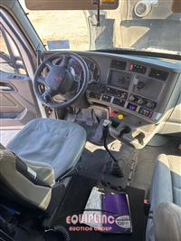 2019 Kenworth T680 T/A 6X4 SLEEPER TRUCK TRA