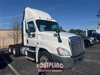 2018 Freightliner Cascadia CA125 DC 6X4 T/A DAY 