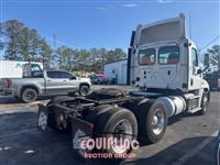 2018 Freightliner Cascadia CA125 DC 6X4 T/A DAY 