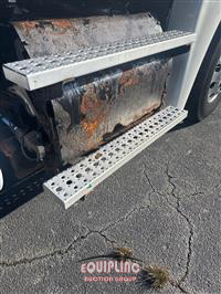 2018 Freightliner Cascadia CA125 DC 6X4 T/A DAY 