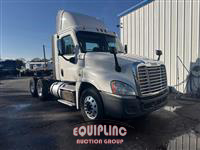2018 Freightliner Cascadia CA125DC 6X4 T/A DAY C