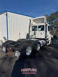 2018 Freightliner Cascadia CA125DC 6X4 T/A DAY C