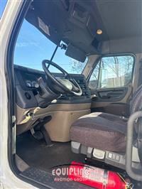 2018 Freightliner Cascadia CA125DC 6X4 T/A DAY C