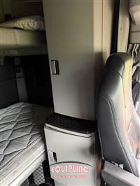 2020 Kenworth T680 T/A 6X4 SLEEPER TRUCK TRA