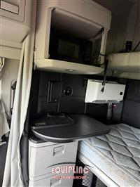 2020 Kenworth T680 T/A 6X4 SLEEPER TRUCK TRA