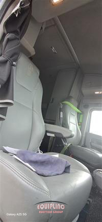 2018 Kenworth T680 T/A 6X4 SLEEPER TRUCK TRA