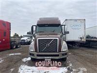 2018 VOLVO TRUCK VNL 860 T/A 6X4 SLEEPER TRUCK 