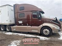 2018 VOLVO TRUCK VNL 860 T/A 6X4 SLEEPER TRUCK 