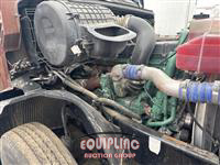 2018 VOLVO TRUCK VNL 860 T/A 6X4 SLEEPER TRUCK 