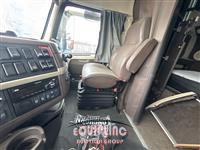 2017 VOLVO TRUCK VNL