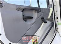 2013 Freightliner M2 112 S/A 4X2 DAY CAB TRUCK T