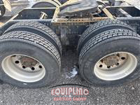 2017 VOLVO TRUCK VNL