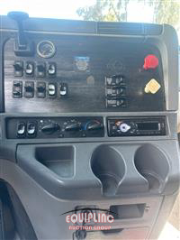 2014 Freightliner Columbia