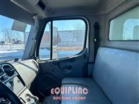 2019 Freightliner M2 106 4X2 S/A 26FT BOX TRUCK