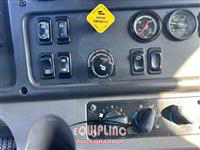 2019 Freightliner M2 106 4X2 S/A 26FT BOX TRUCK