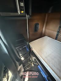 2018 Freightliner CASCADIA T/A 6X4 SLEEPER TRUCK