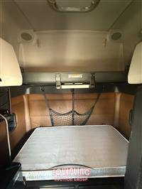 2018 Freightliner CASCADIA T/A 6X4 SLEEPER TRUCK