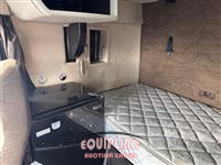 2017 VOLVO TRUCK VNL