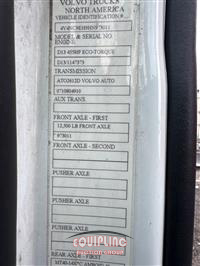 2017 VOLVO TRUCK VNL