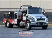 2017 Hino 268 4X2 S/A SERVICE TRUCK