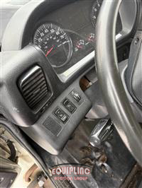 2015 Hino 268 BOX TRUCK