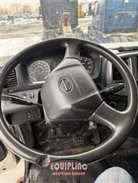 2015 Hino 268 BOX TRUCK