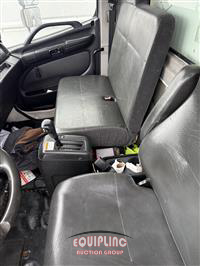 2015 Hino 268 BOX TRUCK