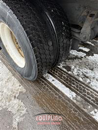 2015 Hino 268 BOX TRUCK