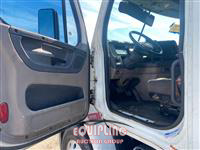 2014 Freightliner CA113DC