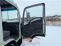 2017 Chevrolet 5500HD LCF S/A 4X2 24FT BOX TR