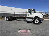 2017 International DURASTAR 4300 S/A 4X2 CAB & CH